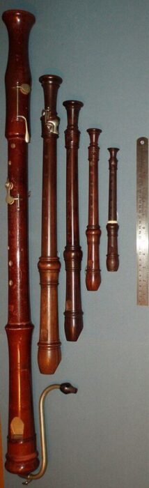 Recorders From top to bottom: bass, tenor, alto/treble, soprano/descant and sopranino recorders